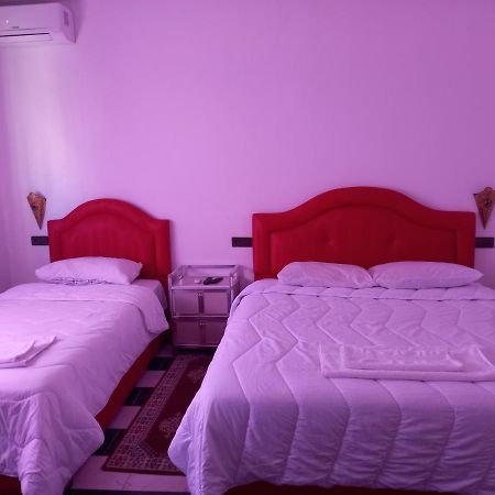 Hôtel ryad tetouan aéroport Esterno foto