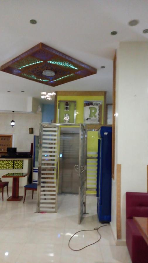 Hôtel ryad tetouan aéroport Esterno foto