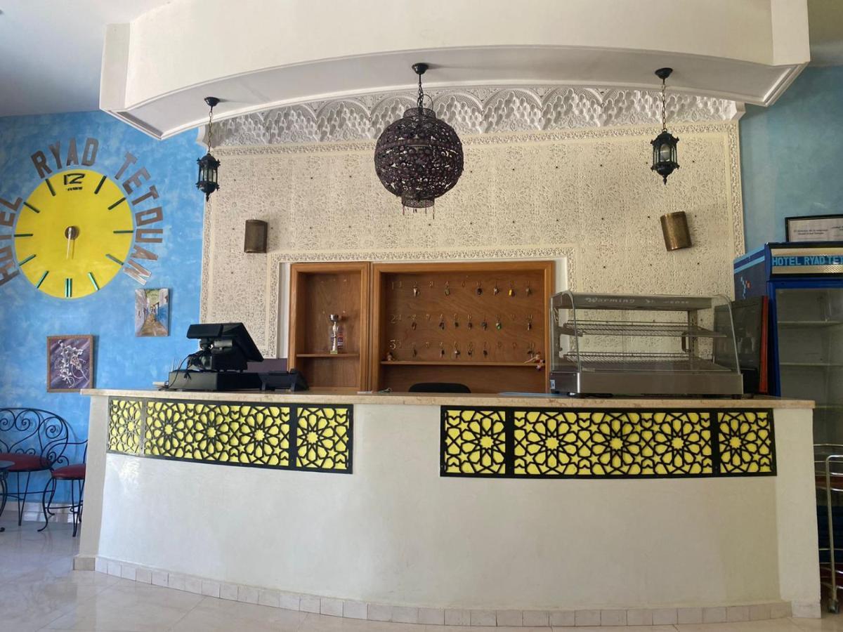 Hôtel ryad tetouan aéroport Esterno foto