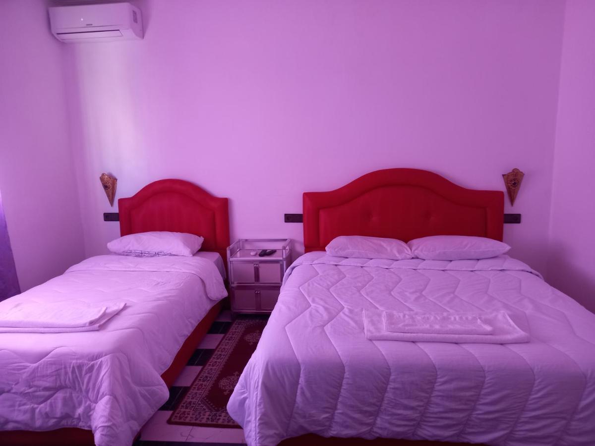 Hôtel ryad tetouan aéroport Esterno foto