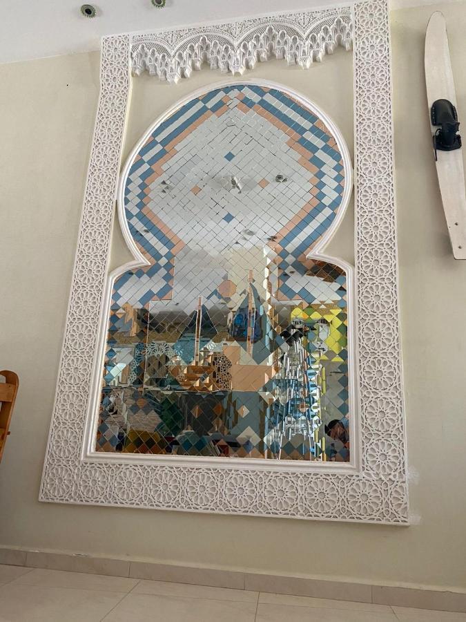 Hôtel ryad tetouan aéroport Esterno foto