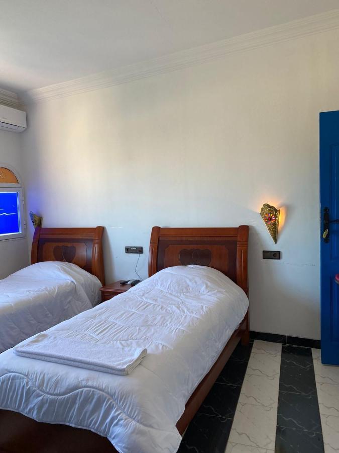 Hôtel ryad tetouan aéroport Esterno foto