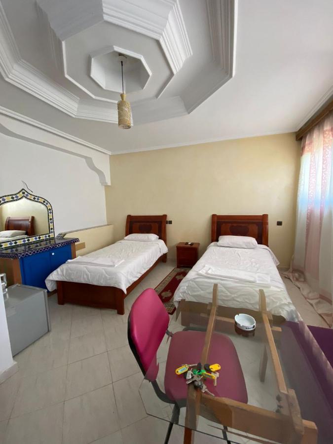 Hôtel ryad tetouan aéroport Esterno foto