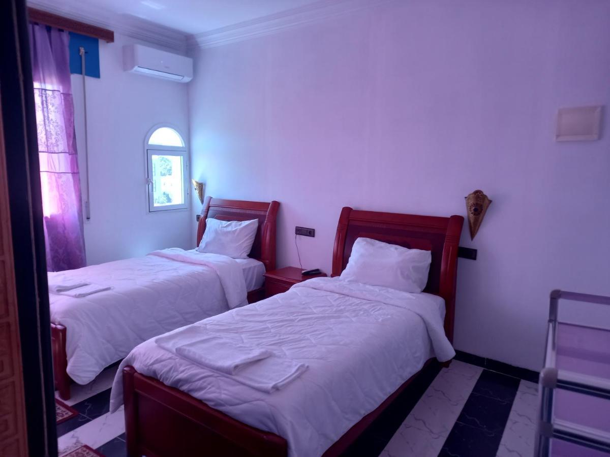 Hôtel ryad tetouan aéroport Esterno foto